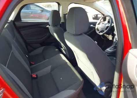 2014 Ford Focus Se z USA, uszkodzony, nr VIN 1FADP3F24EL203251